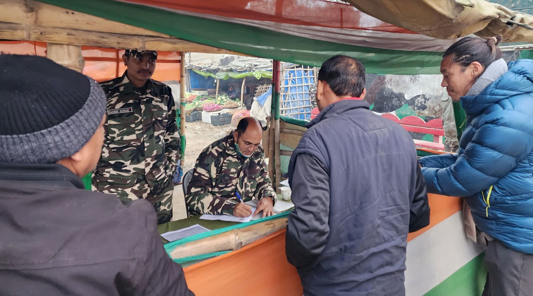 WHY I FREAKED OUT AT THE INDIA/NEPAL BORDER