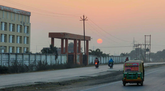 FAINTING ON A TUK TUK