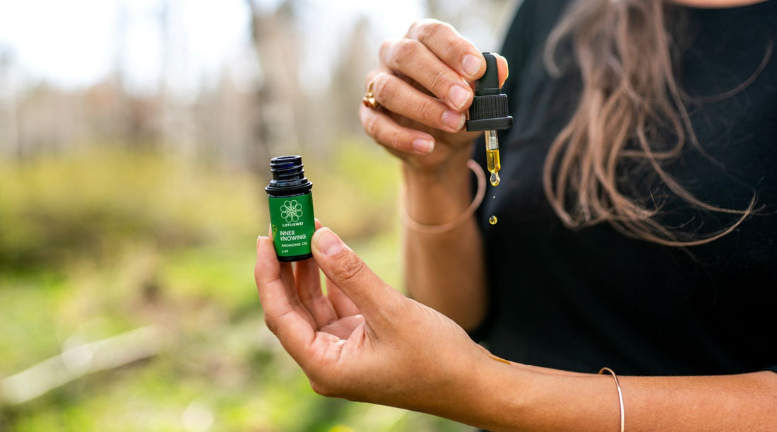 EXPLORE THE WORLD OF BOTANICAL PERFUMERY